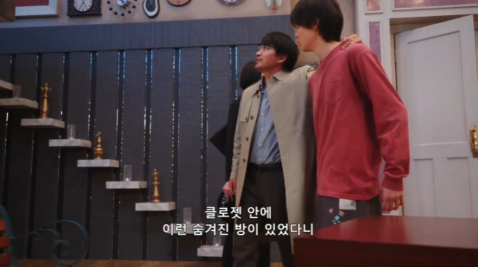 요즘 가면라이더 초반 조력자 근황_19.jpg