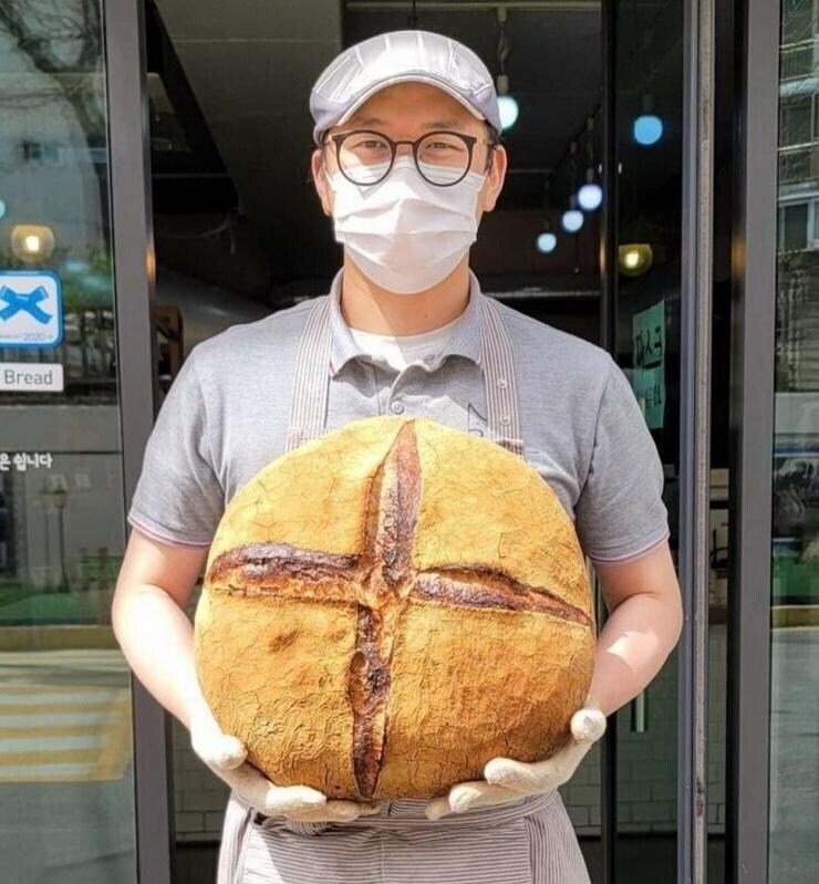 성심당 미쳤냐? 빵쪼가리 하나에 만원 쳐받네_2.png