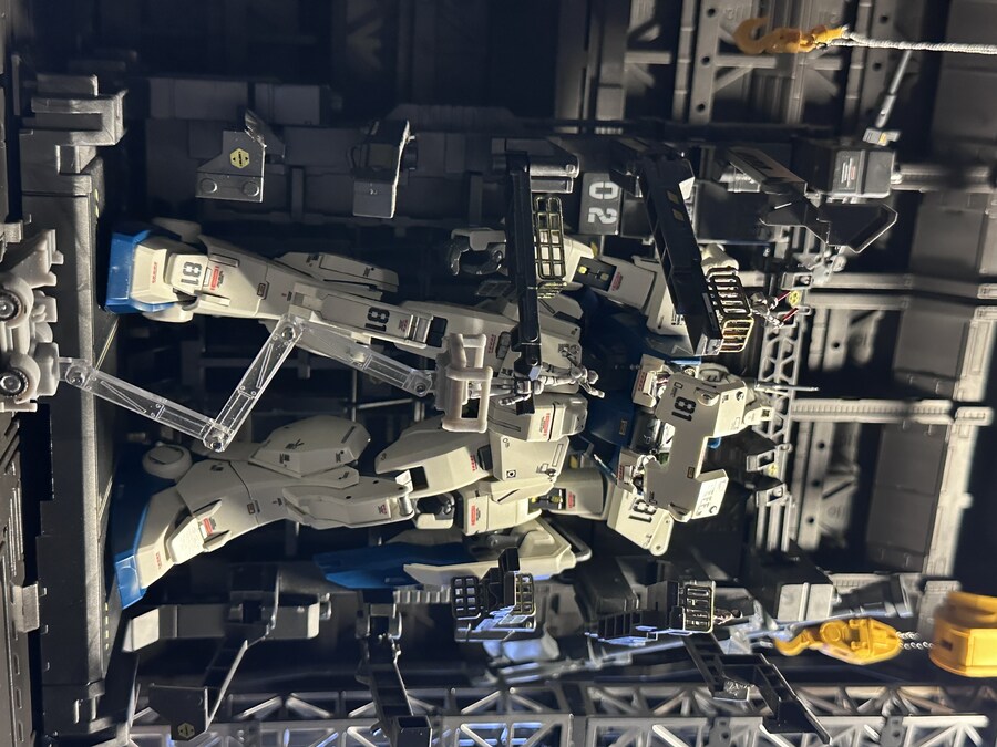 [MG] 건담MS 08소대 EZ-8에 led를_6.jpg