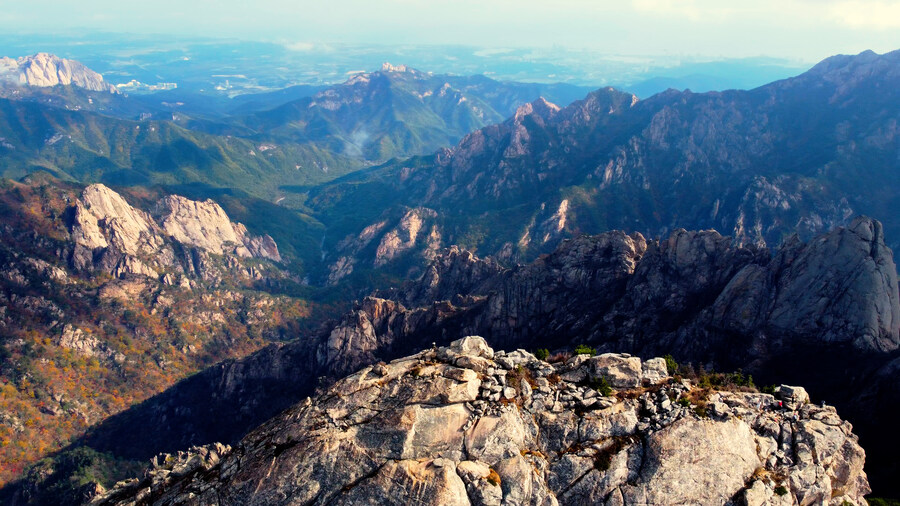 공룡능선 절벽에서 뛰어내리면서 촬영을 해봤습니다 9:50 운해영상을 즐겨보세요!_18.jpg