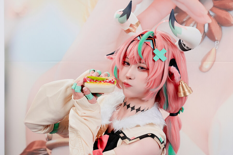 [일페] 관리자 추석 쇠러 갔냐? 찍은 코스프레 사진 몰래 보고 갈래?_32.jpg