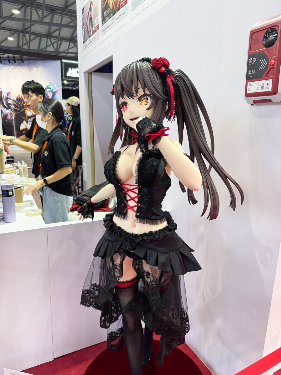 [프리즈마윙] 데이트 어 라이브 토키사키 쿠루미 1/1 피규어 전시 이미지_3.png