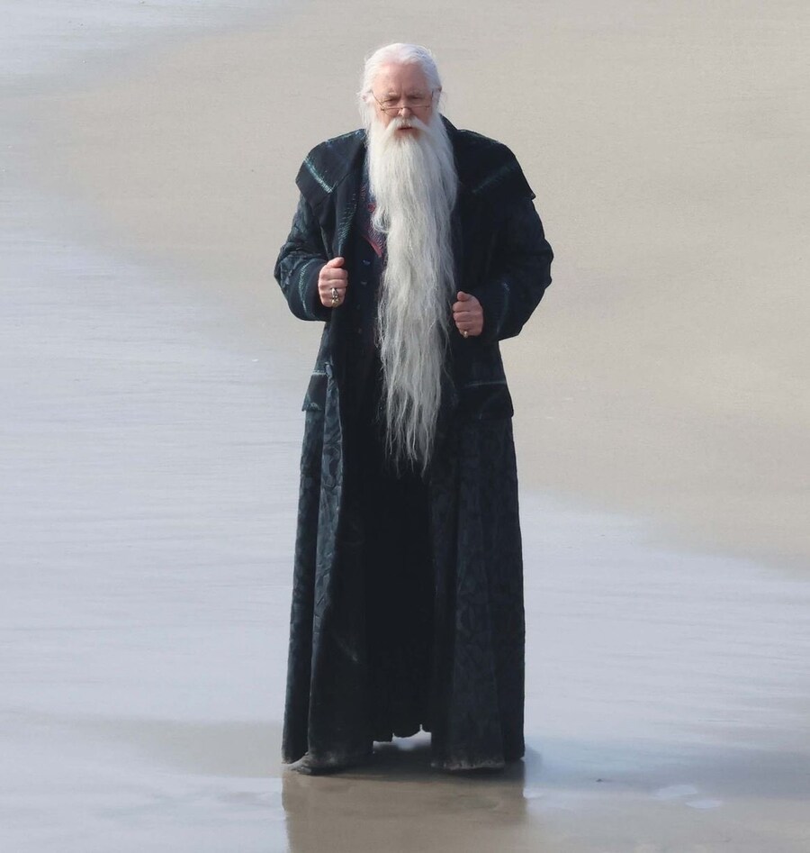 HBO ‘해리 포터‘ 존 리스고 덤블도어 첫 모습_1.jpg