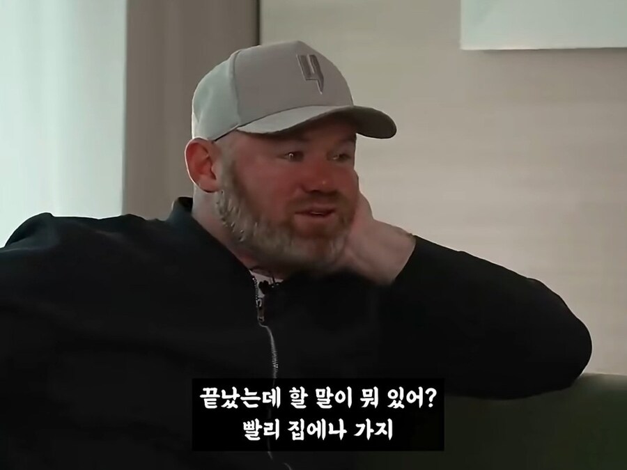 루니 : 예전 수비수들이 훨씬 더 빡셌어_20.jpg