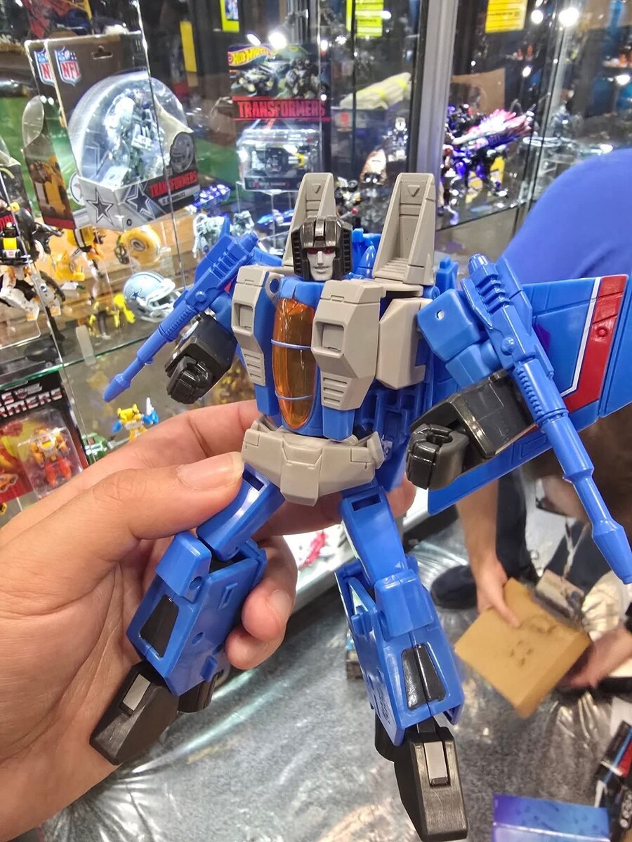 트포) 시커즈 신 조형 애니에서 튀어나왔네_1.jpg