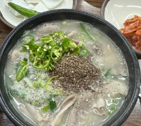 부산에서의 순대국밥은_2.jpg
