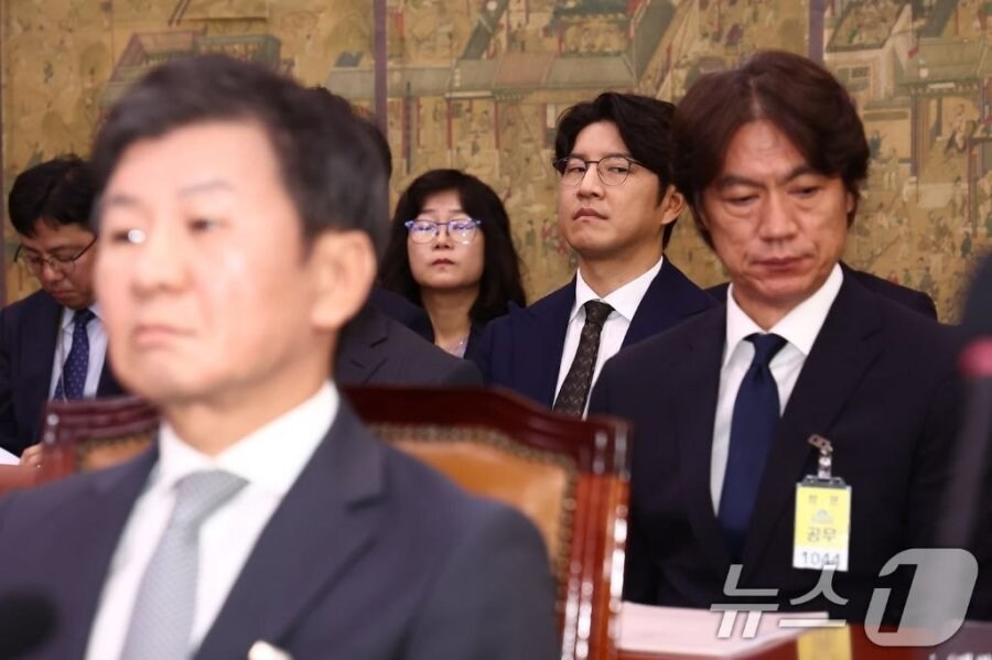정치부 사진 기자들의 짬밥을 보여준 사건.jpg_1.jpg