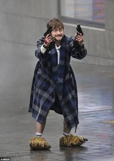 최강의 마법 아이템을 손에 넣은 해리포터_1.jpg