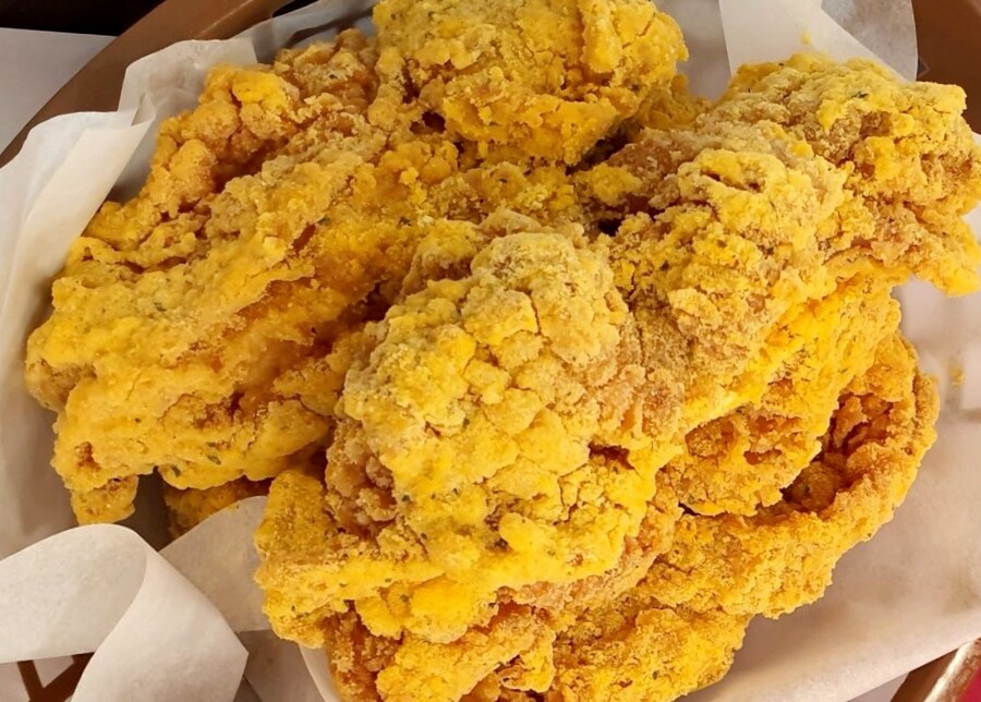 KFC 할배터치 치르르 8조각이랑 오리지널2개 시킴_1.jpg