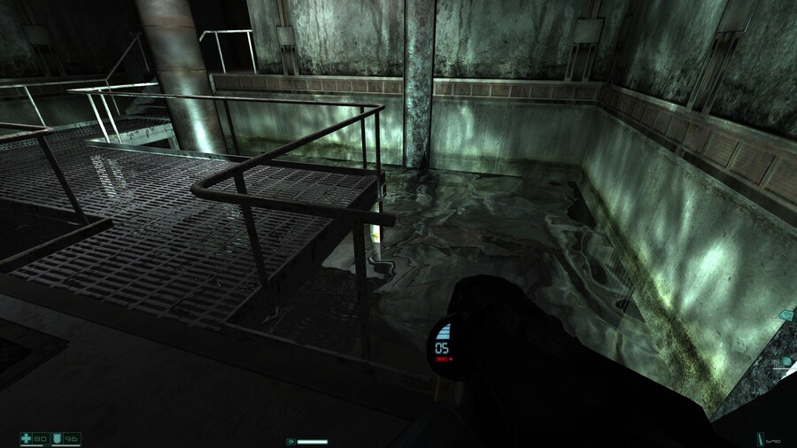 몇 년만에 해보는 F.E.A.R_1.jpg