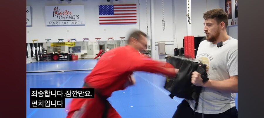 각 무술 기술들 파워측정(복싱,태권도,무에타이,가라데.카포에라)_26.jpg