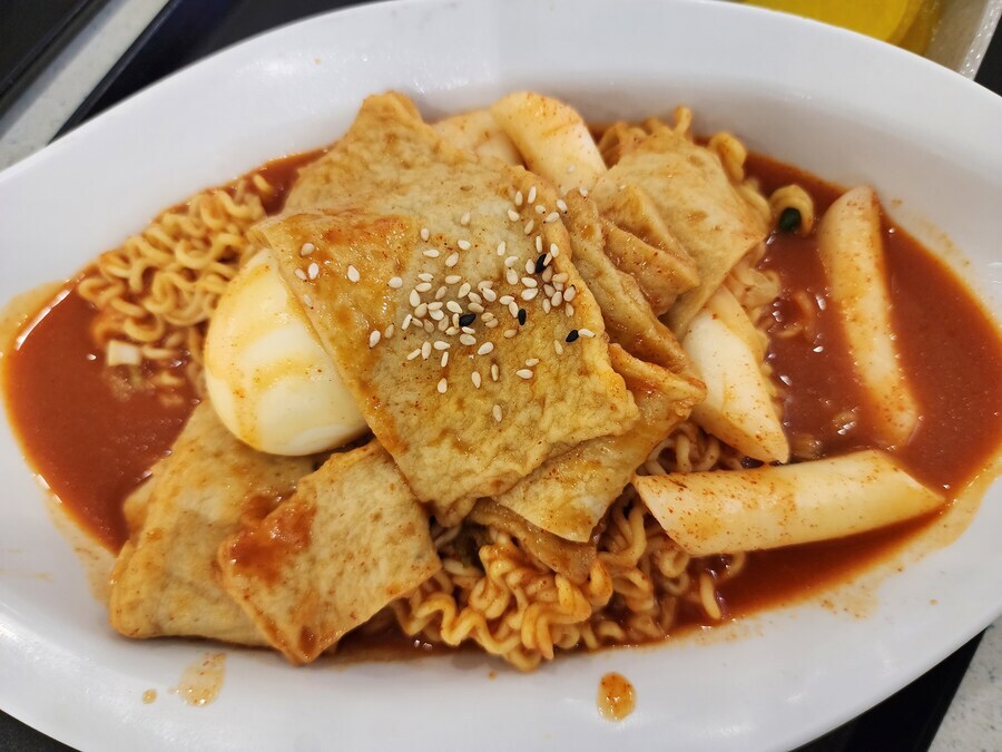 야식 먹을 시간입니다_5.jpg