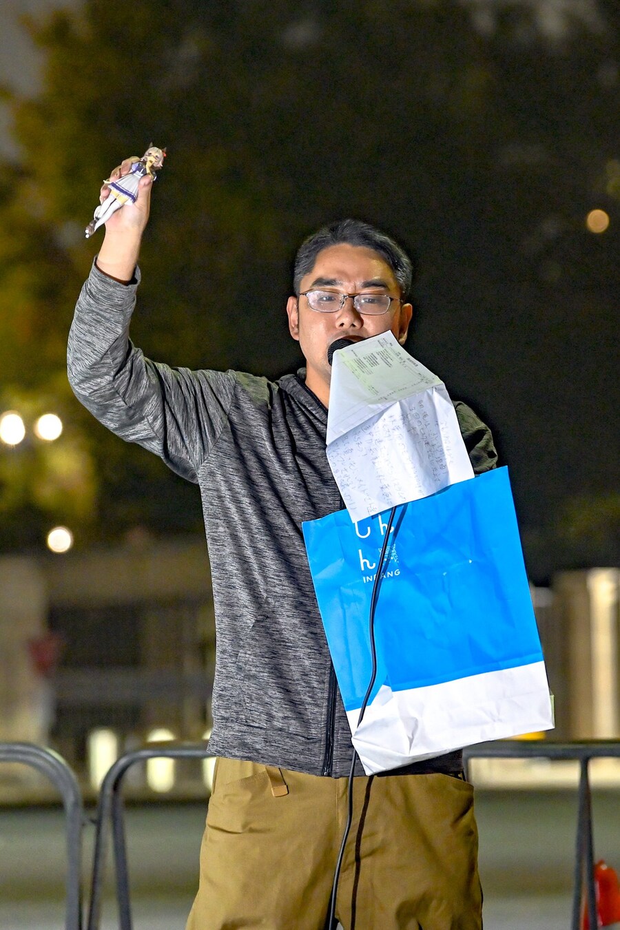 일본의 이슬람 반대시위 연설자가 비웃음을 산 이유.jpg_1.jpg