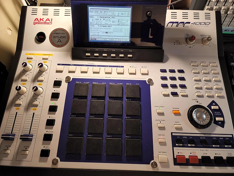 AKAI) MPC 역대 히스토리_6.webp