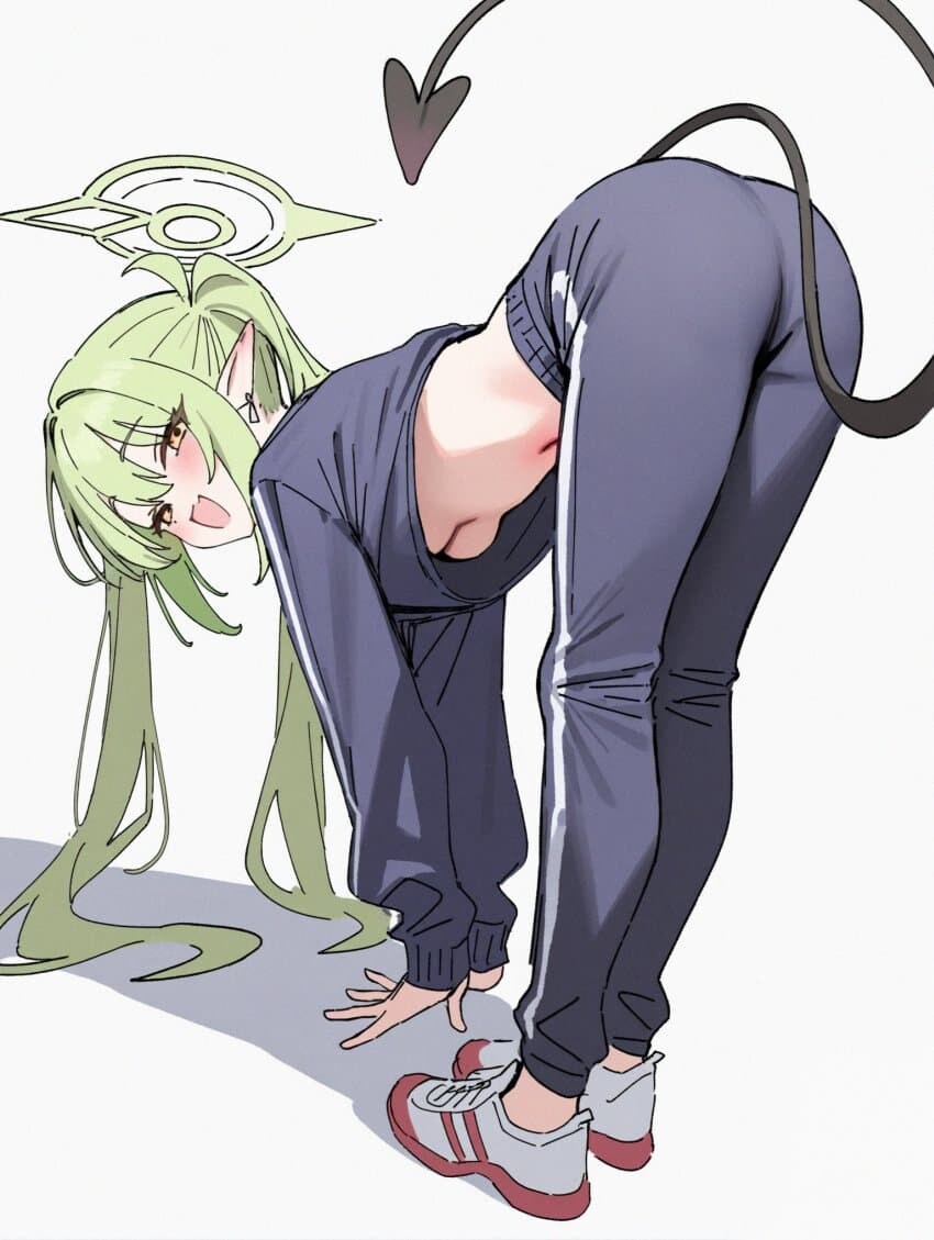 블루아카) "센세~ 봐봐~ 바닥까지 손 닿는다구?"_1.jpg