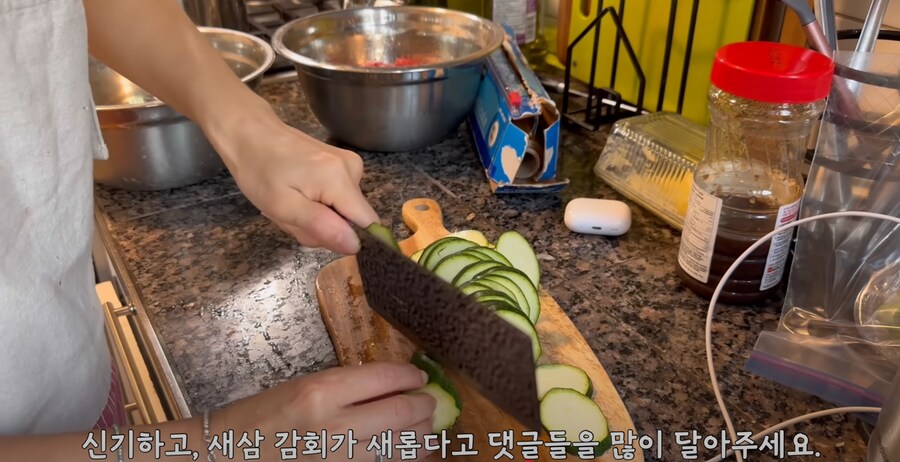 BTS 블랙핑크 케데헌 감독님에 감사하다는 해외교포.jpg_3.png