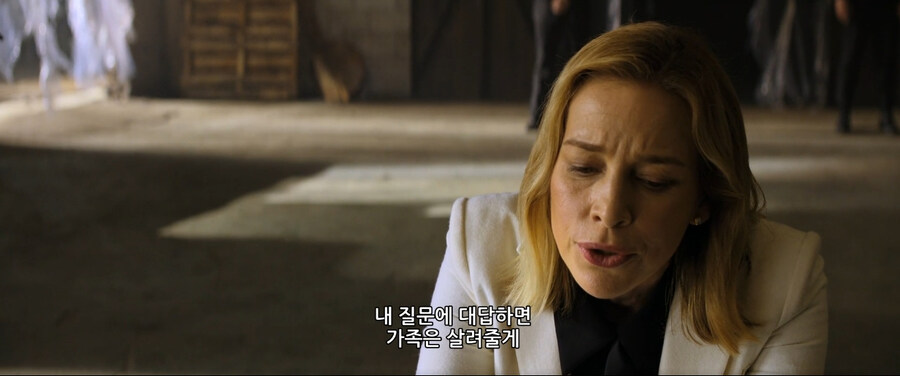 가족은 살려줄께하는 클리셰 존나 지겹네_1.jpg