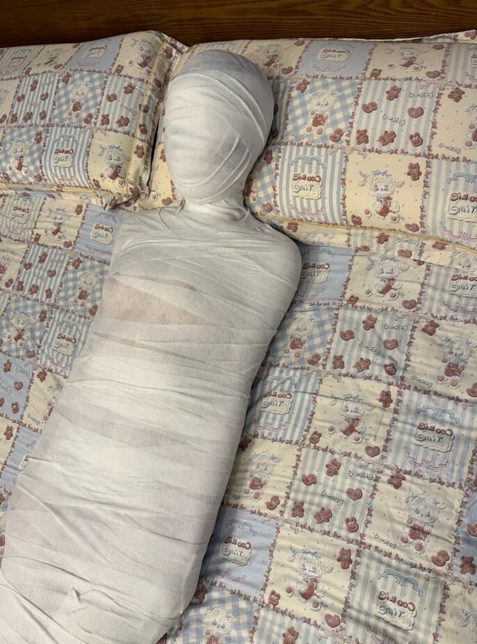집에가족온대서 러브돌숨겼다는 싱붕이_1.jpg