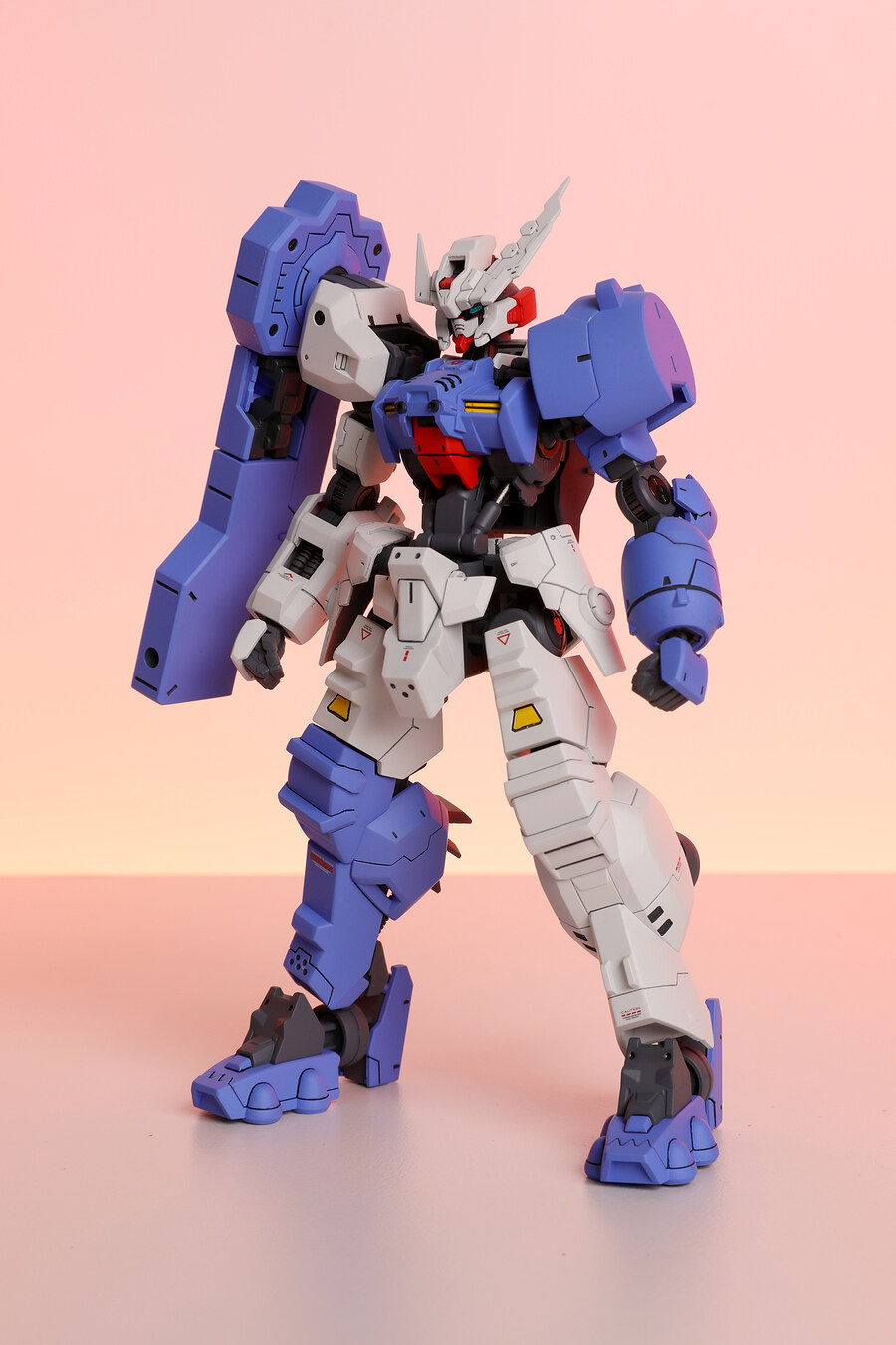 [HG] 건담 아스타로트 리나시멘토_2.jpg