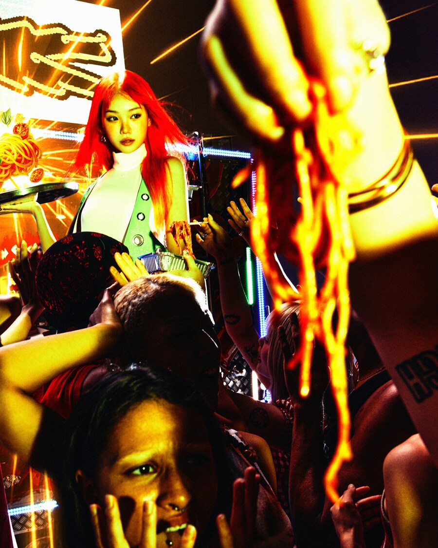 [르세라핌] CHEEKY NEON PEPPER🌶️🧑‍🍳_3.jpg