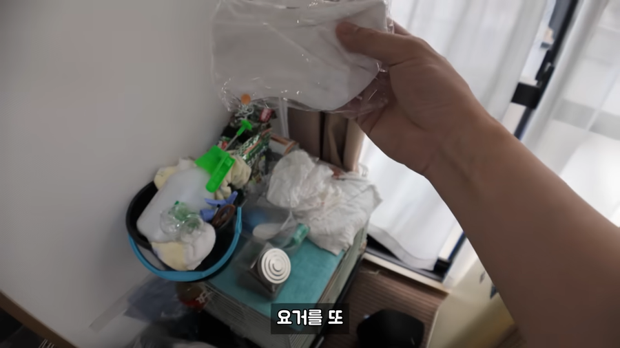 요즘 일본 가정집들에서 대청소 하면 튀어나오는거.jpg_12.webp
