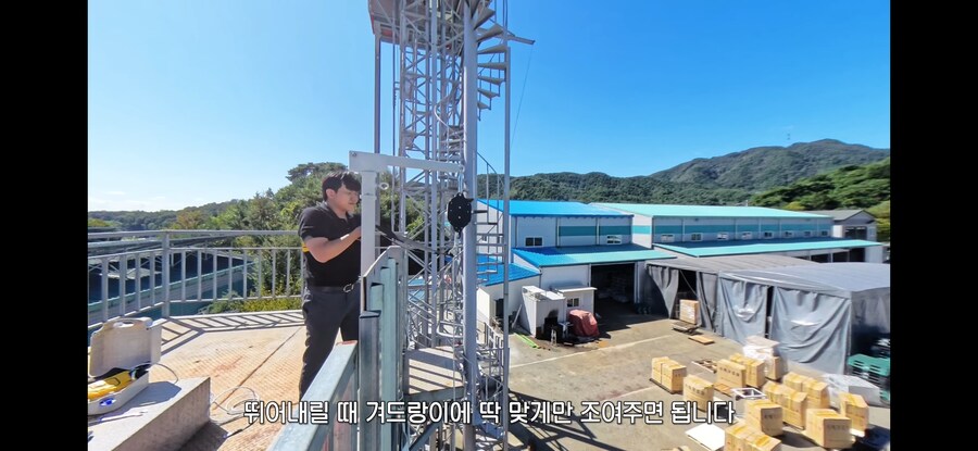 안전 정보 : 일반 / 간이 완강기 사용법_9.jpg