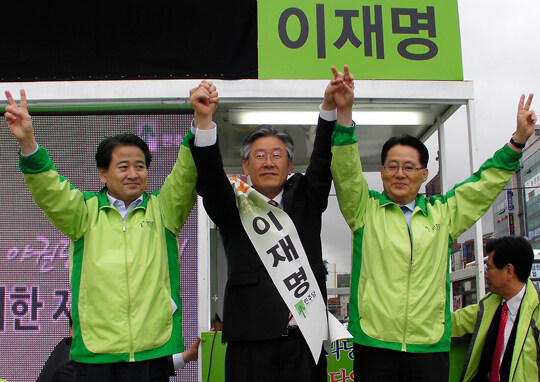 ???: 저희 한국인 아닙니다!_1.jpg