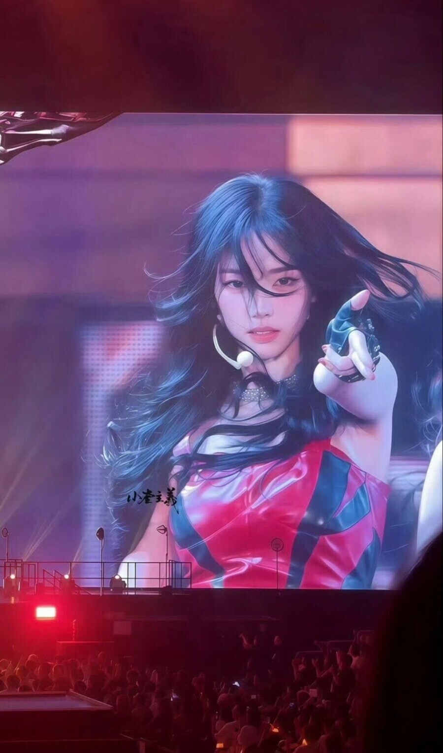 베글 카리나 인생샷 이라는거보고 나만 이거 생각남?_1.jpg