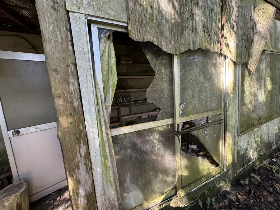 공포) 버려진 폐가에서 발견된 것....._1.jpg