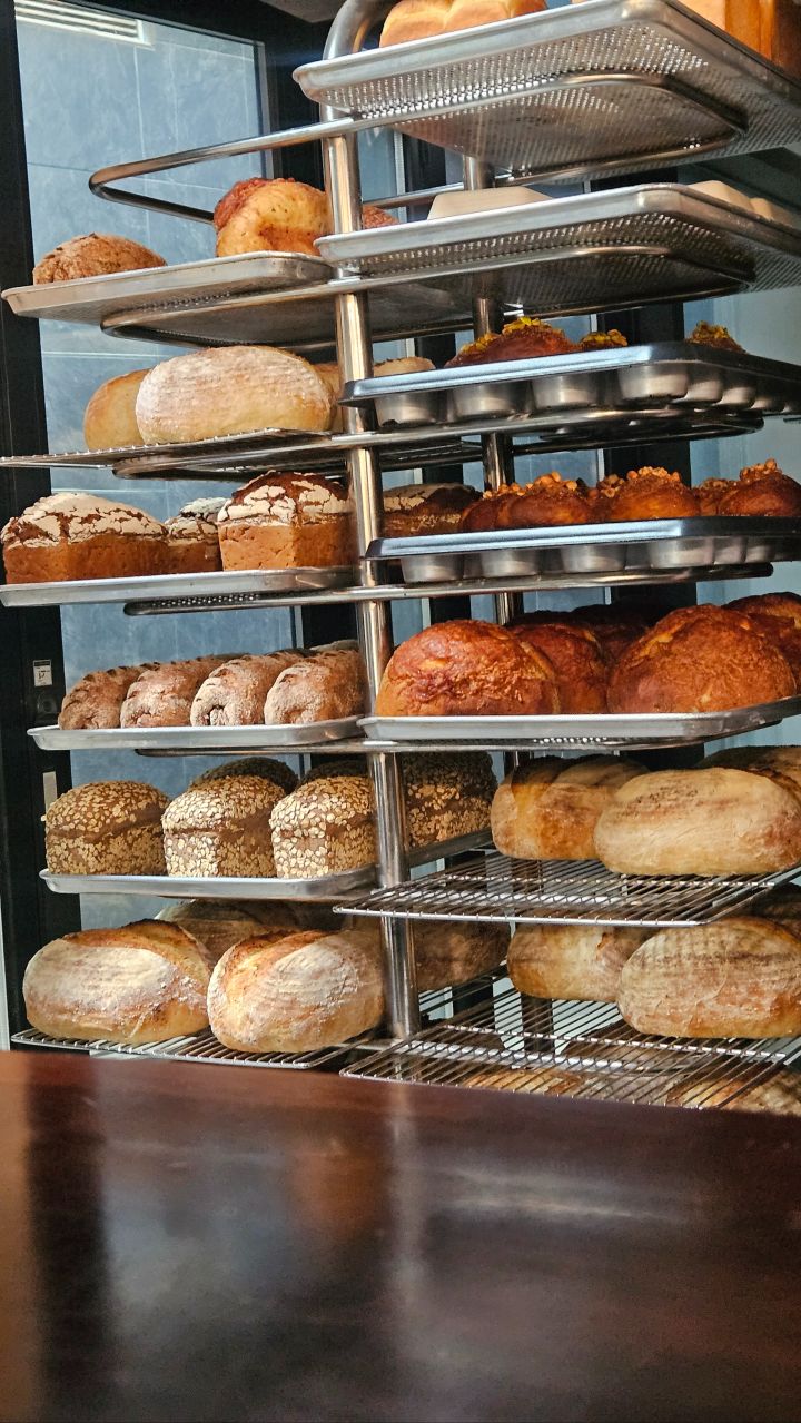 금토만 영업하는 망원 맛도리빵집 하이놀리_2.jpg