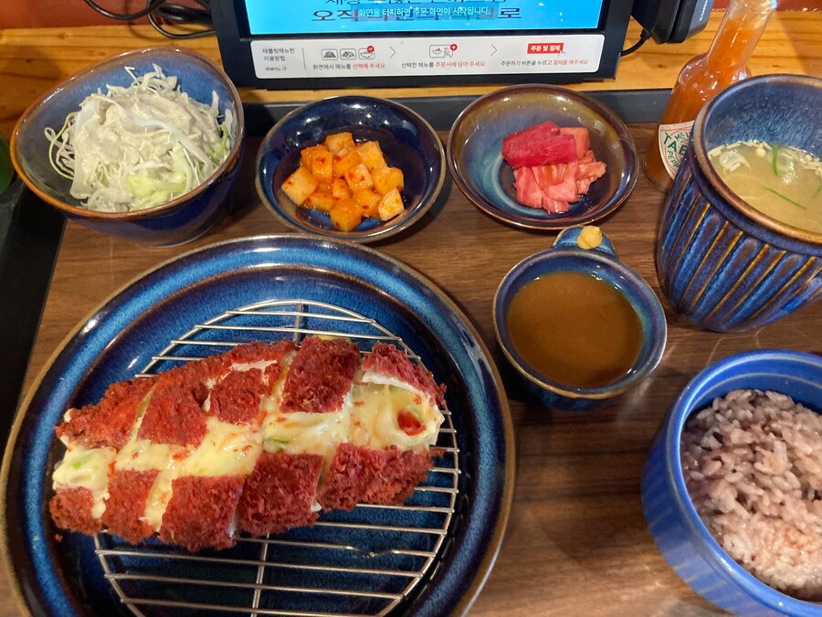 올해 먹은 돈가스 집합_21.jpg