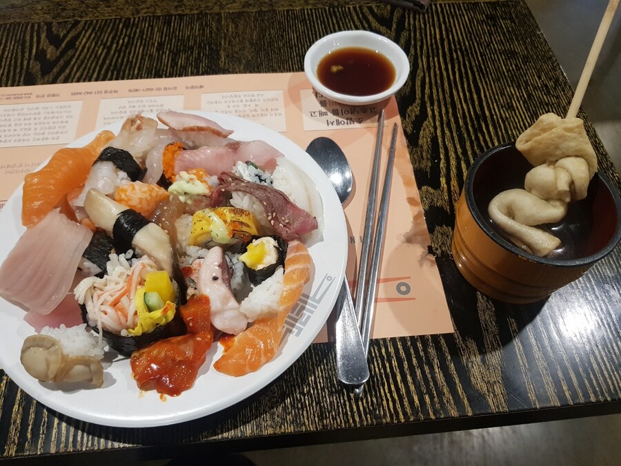 사라진 뷔페와 요즘 뷔페_2.jpg