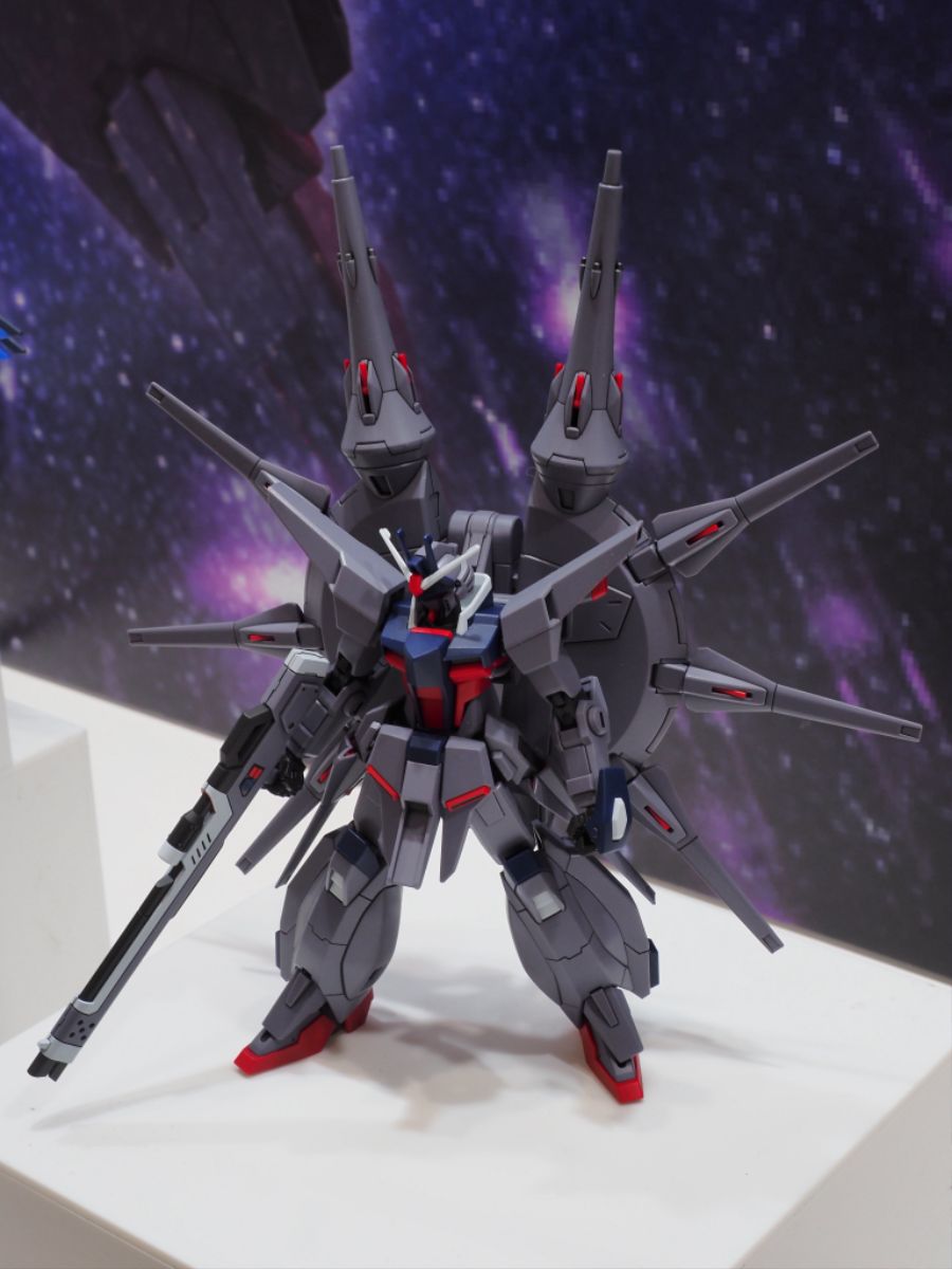 HGCE 1/144 레전드 건담 전시 사진 2 (추가)_3.jpg