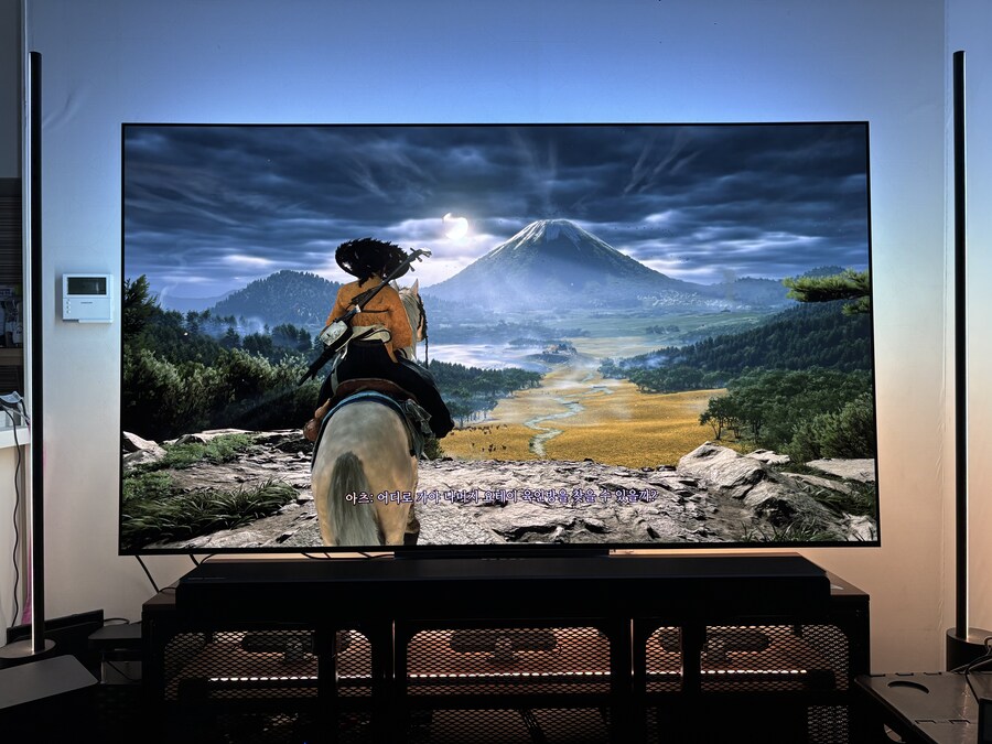 이 게임 색감이 화려해서 oled뽕맛이 좋네요._1.jpg