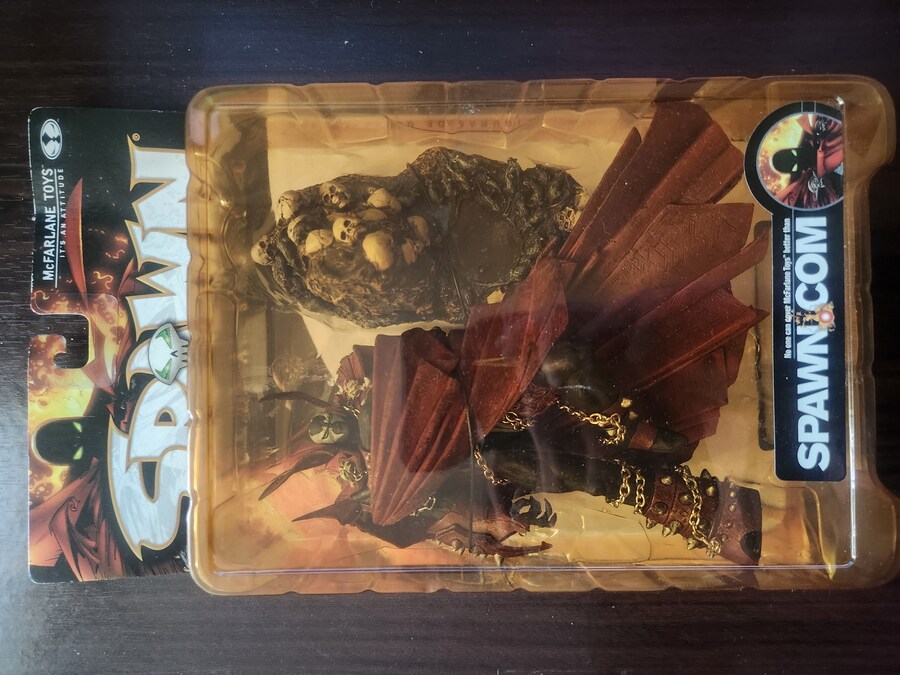 갑자기 엄청난 양의 피규어들을 떠맡게 됐는데.._2.jpg