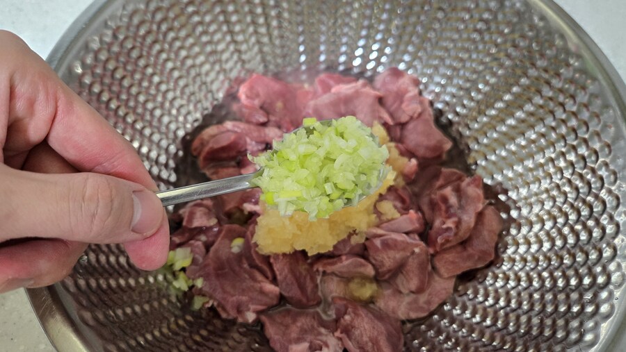 야옹이랑 먹는 양념돈설구이_12.jpg