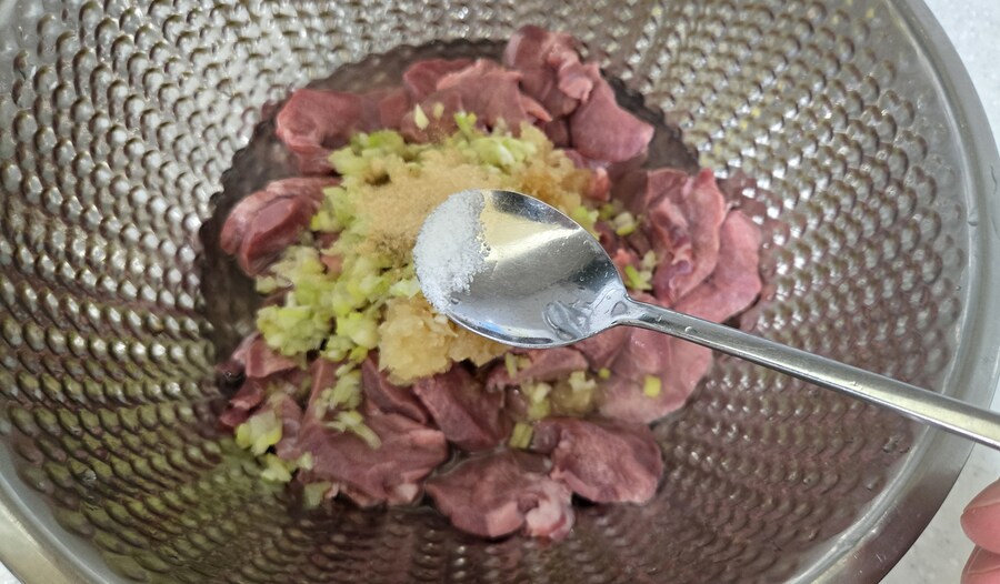 야옹이랑 먹는 양념돈설구이_17.jpg