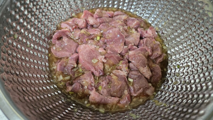 야옹이랑 먹는 양념돈설구이_20.jpg