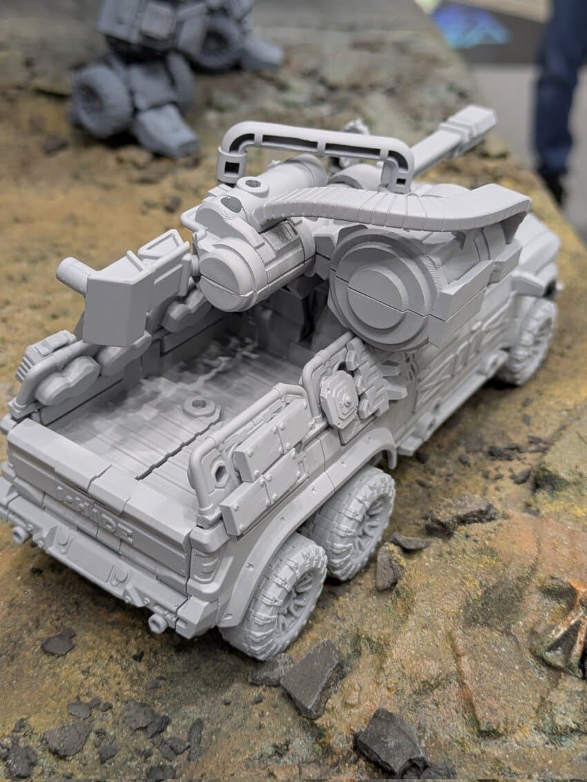 트랜스포머 오버기어 블랙아웃, 아이언하이드 세부 사진_8.jpg