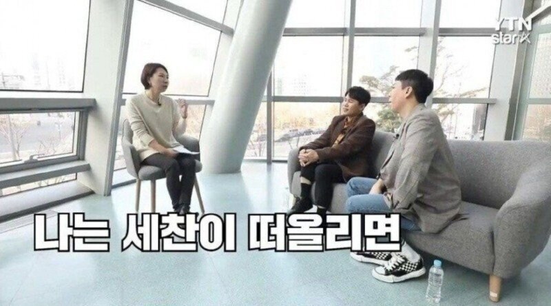 인터뷰 상대 잘못 고른 YTN기자_4.jpg
