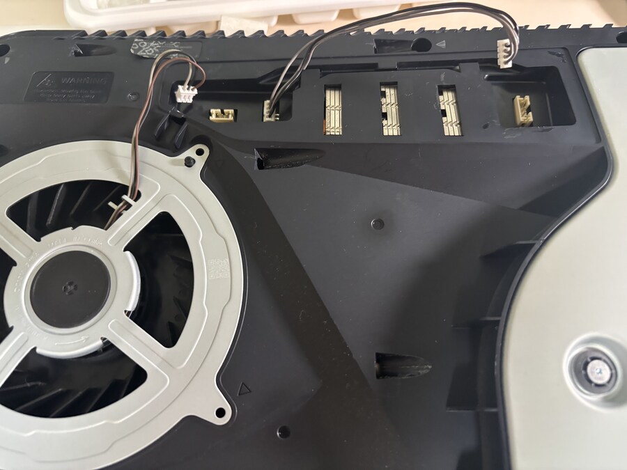 PS5 구형 디스크 드라이브 수리 완료 하였습니다~_1.jpg