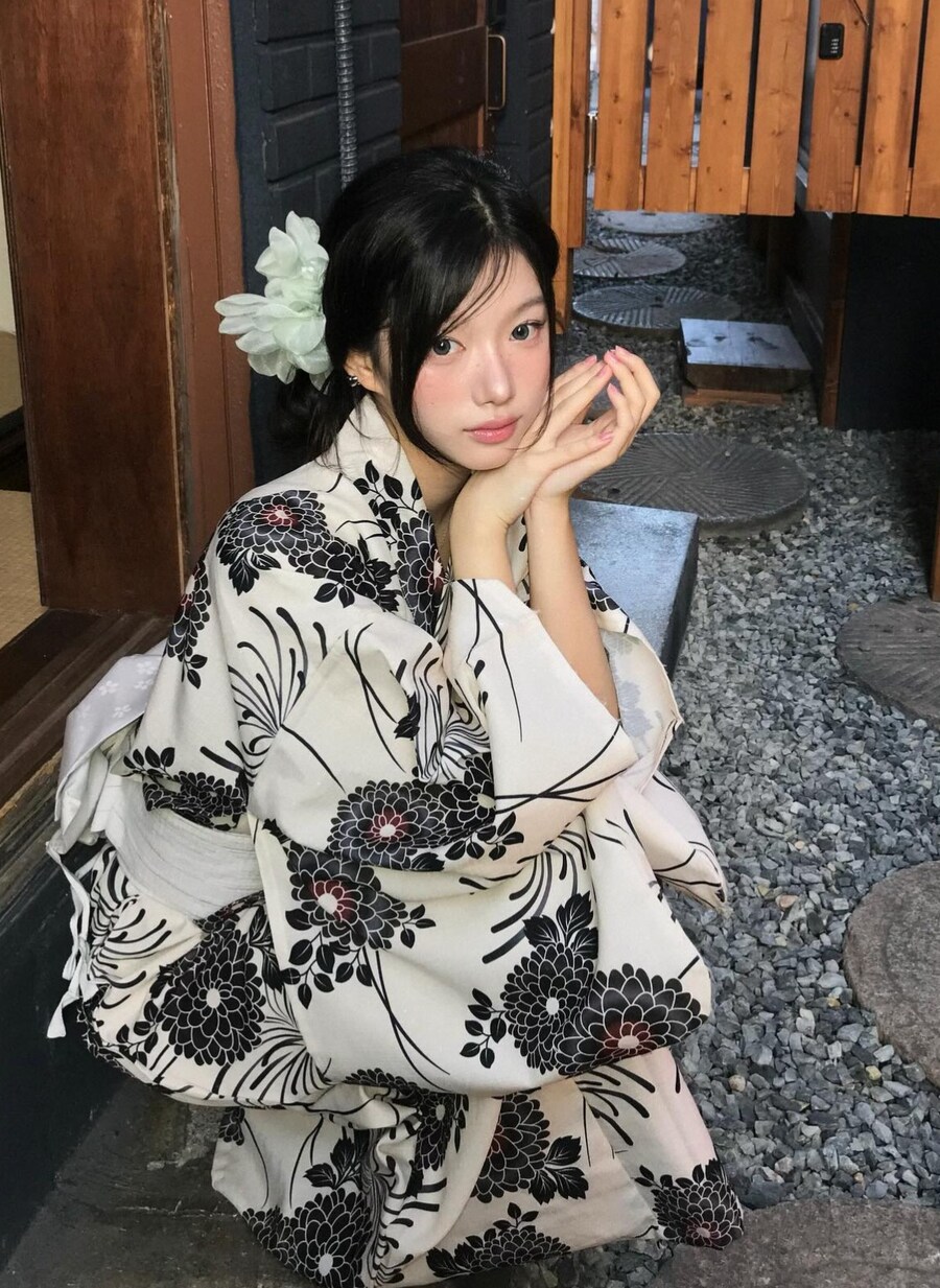 아츠가 이뻤으면 100만장 더_1.jpg