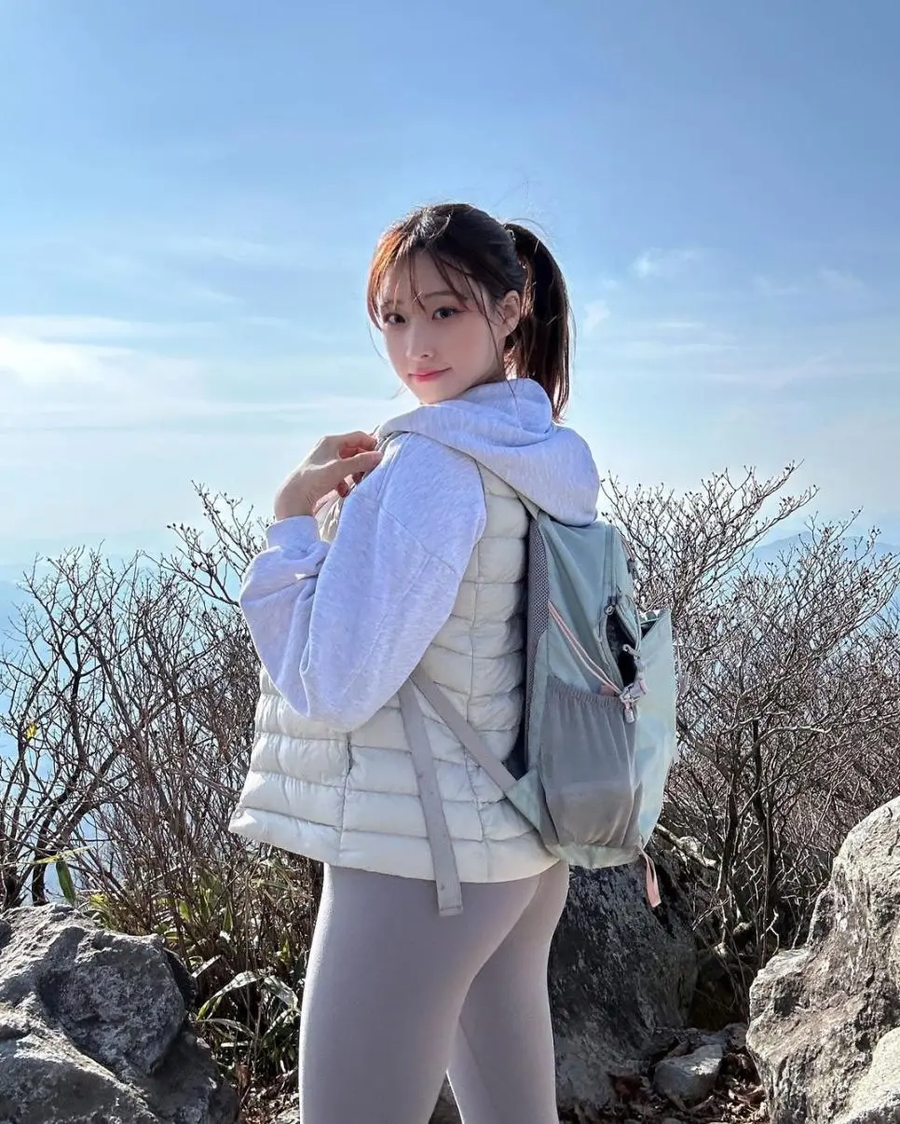요즘 여성용 등산복 특징_1.webp