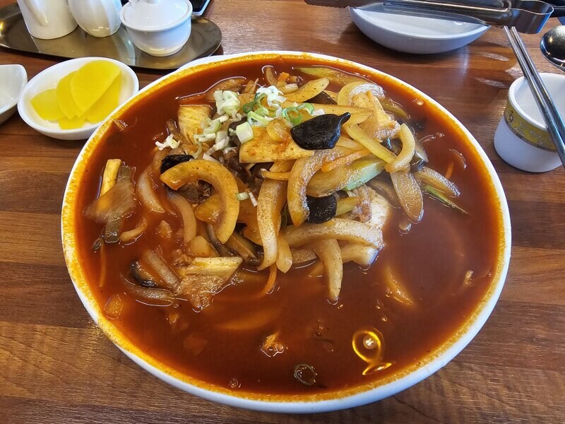 짬뽕 맛은 둘째치고 호불호 갈린다는 국물스타일_1.jpg