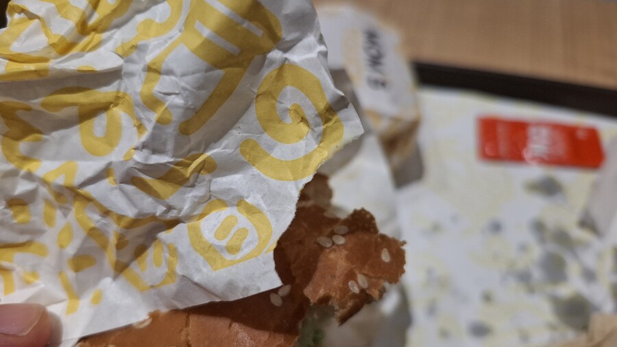 니넨 이런거 먹지 마라_1.jpg