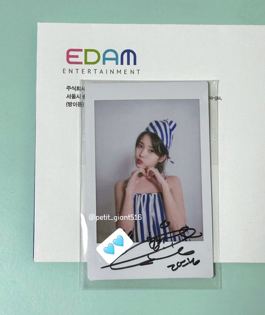 아이유 에일이언 4행시 당첨자 폴라로이드+사인_3.jpg