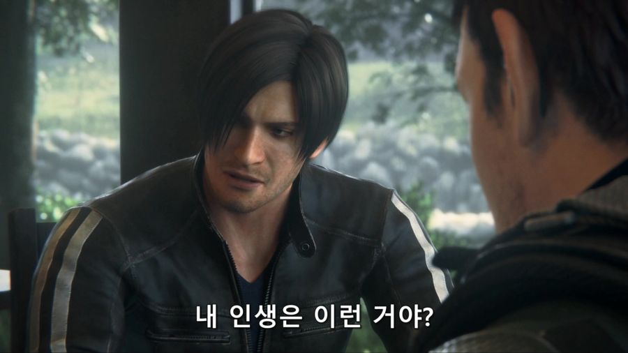 [바이오하자드]김레온의 기분을 풀기 위해서 크리스가 준비한 선물_2.jpg