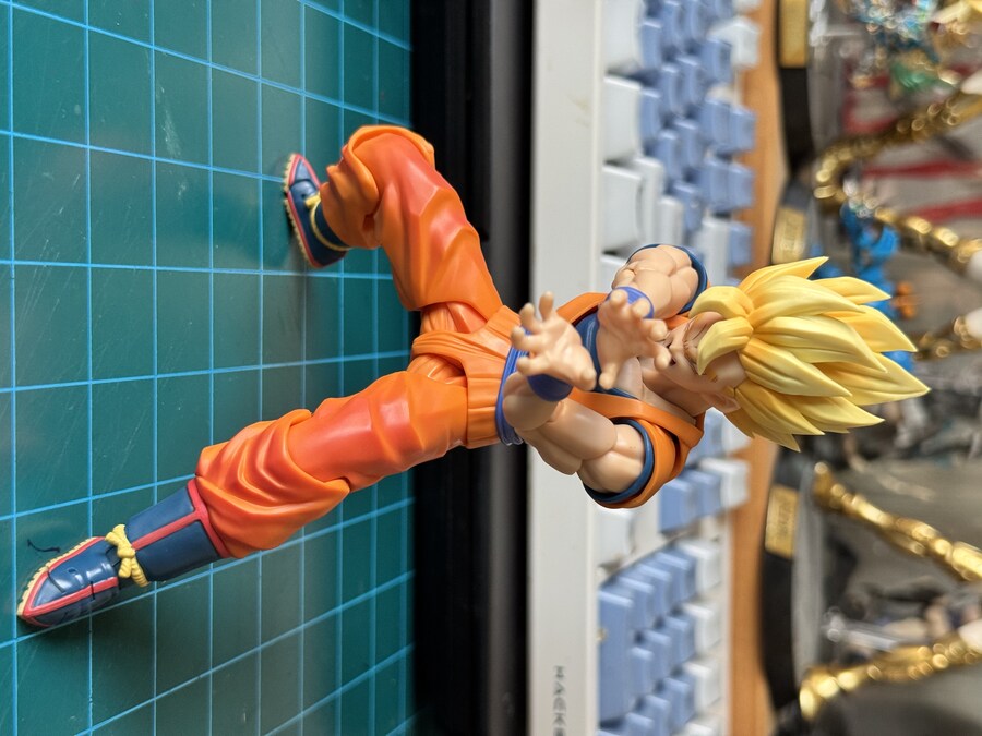 S.H.피규아츠 초사이어인 손오공 ~결전의 개막~ 입니다._11.jpg