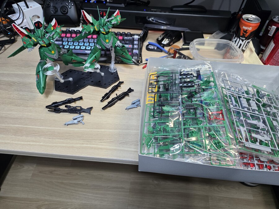 게슈펜스트 카이기 완성_3.jpg