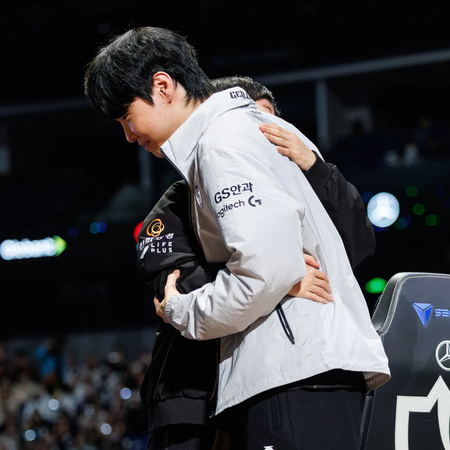 롤) 어제자 쵸비 논란의 장면_1.webp